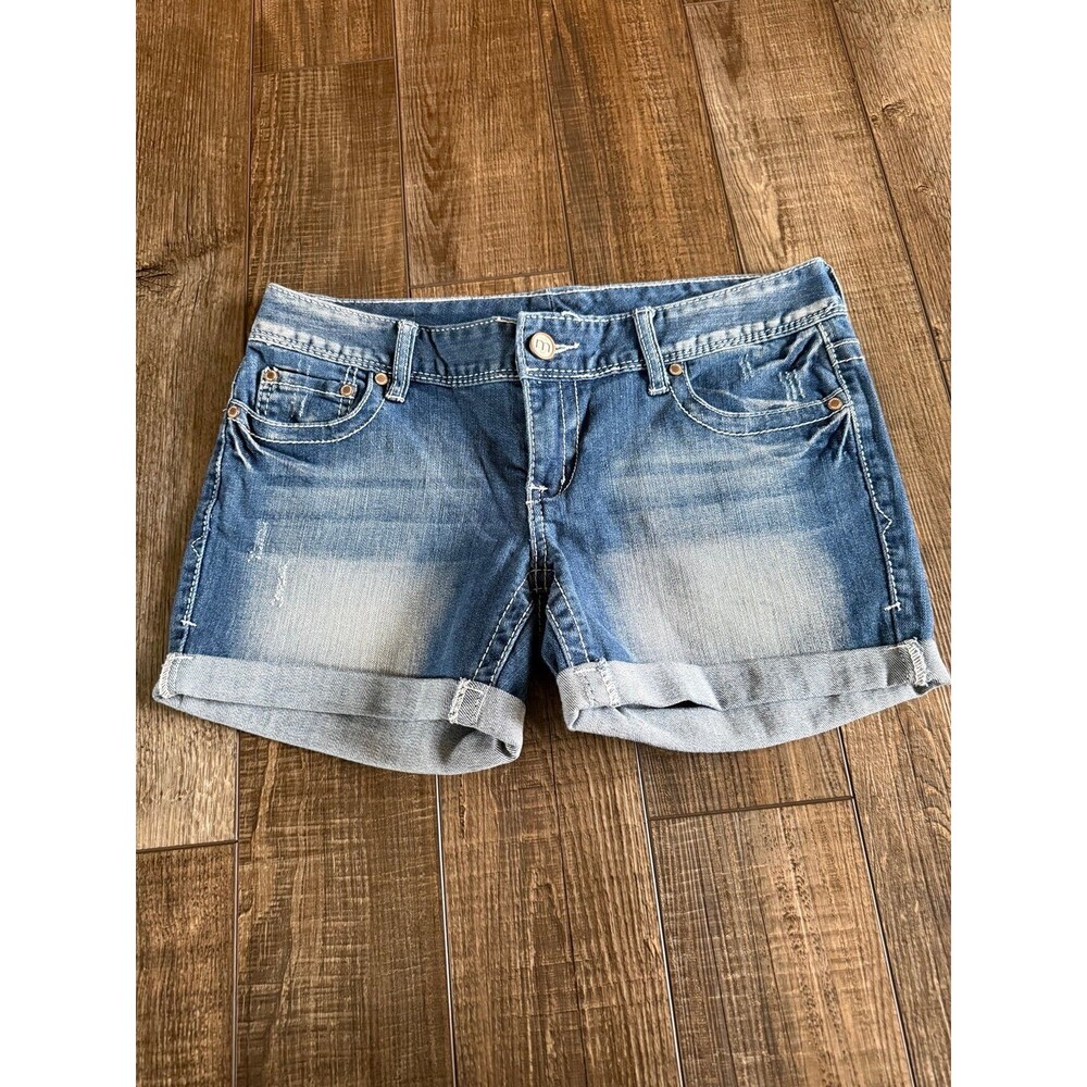 Maurices Cuffed Denim Shorts Sz. 7/8